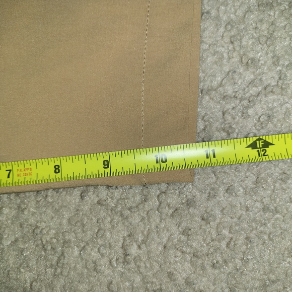 Tattoo Golf Hybrid Shorts - Picture 7 of 7